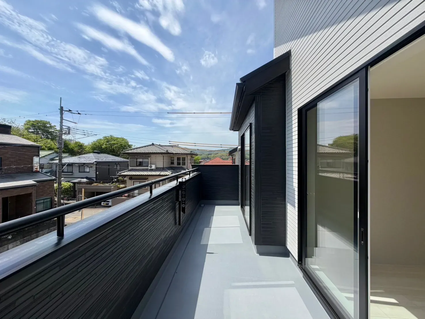 <2号棟>
バルコニー