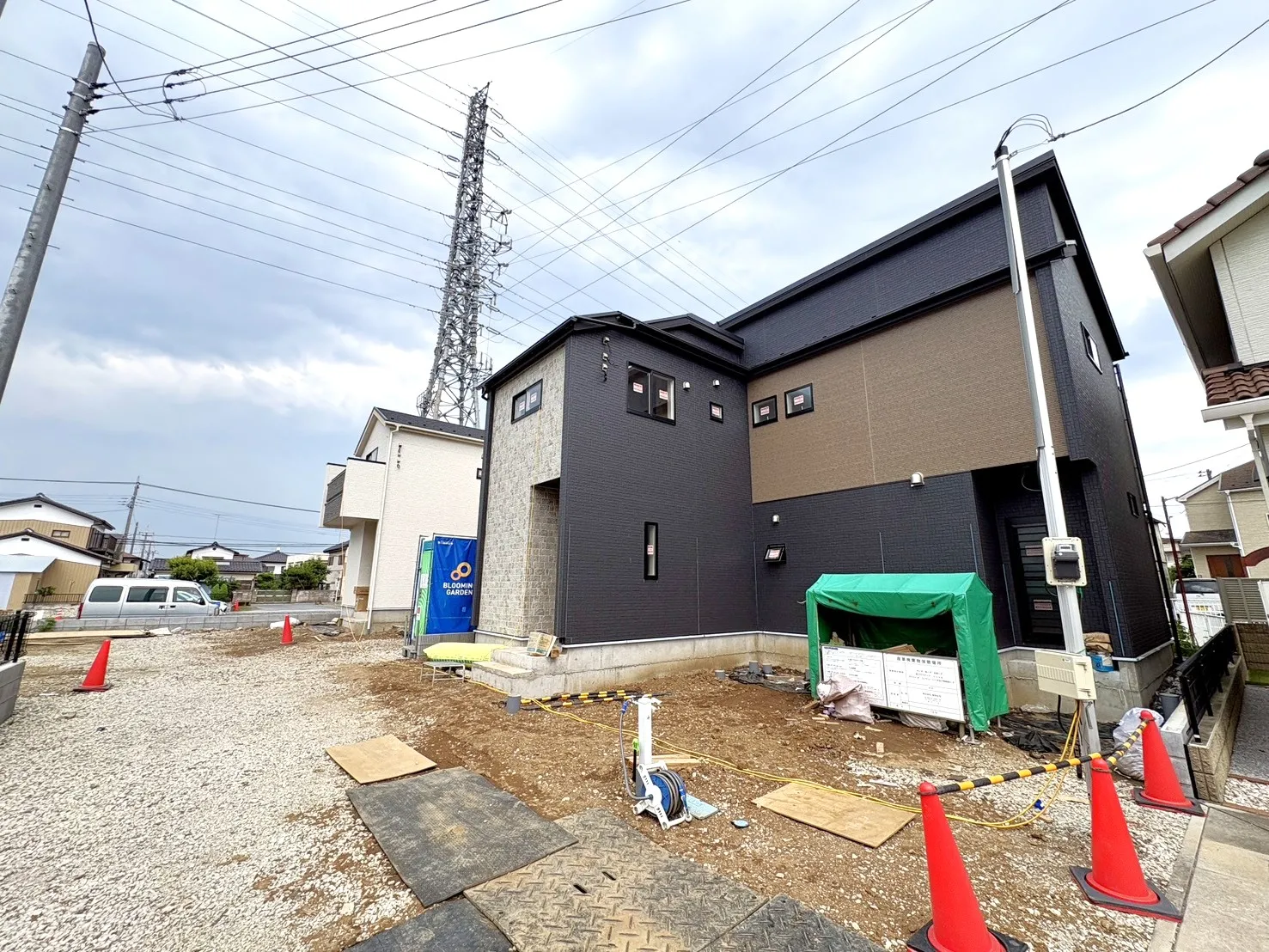 【外観写真】駅・商業施設・公共施設徒歩圏内にそろい、毎日の暮らしがスムーズに♪生活利便性と家族で安心して暮らせる住環境を両立◎
