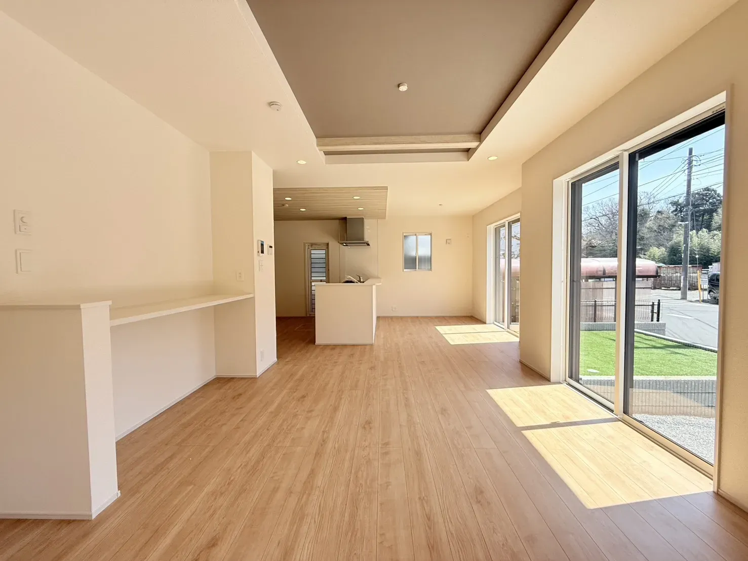 【リビングダイニング】