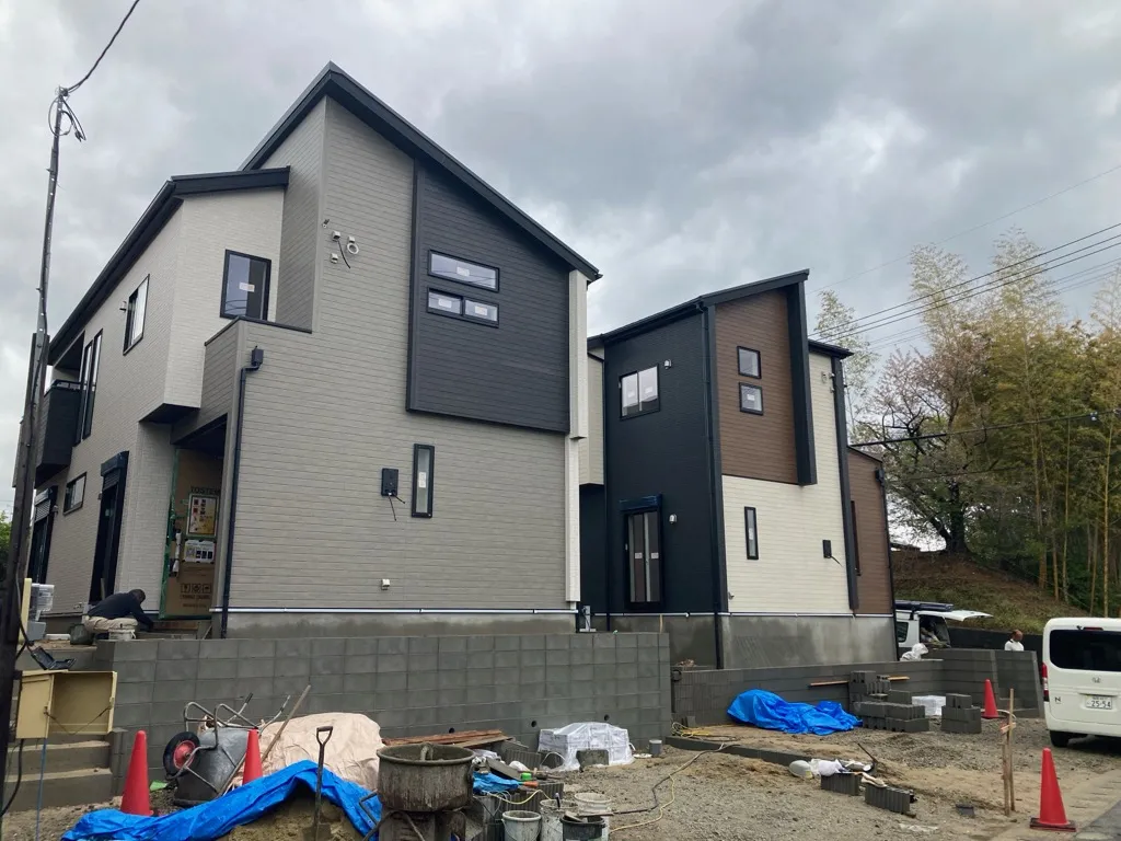 外観写真　左2号棟・右1号棟