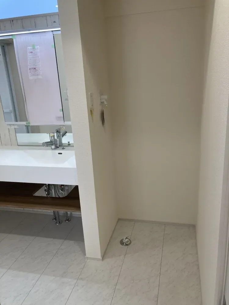 洗濯機置き場がしっかり確保されており、便利にお使いいただけます!