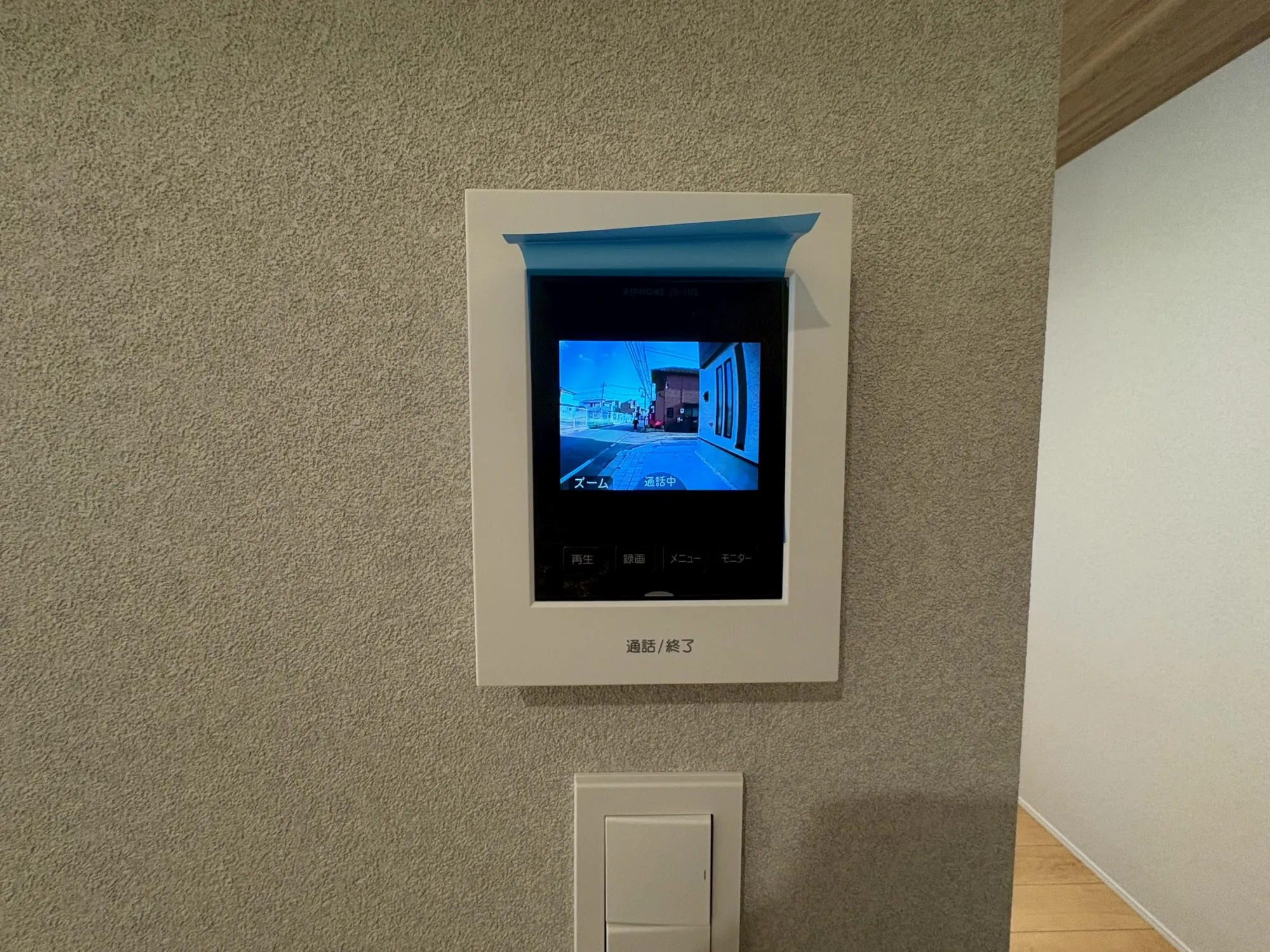 モニター付きインターホン