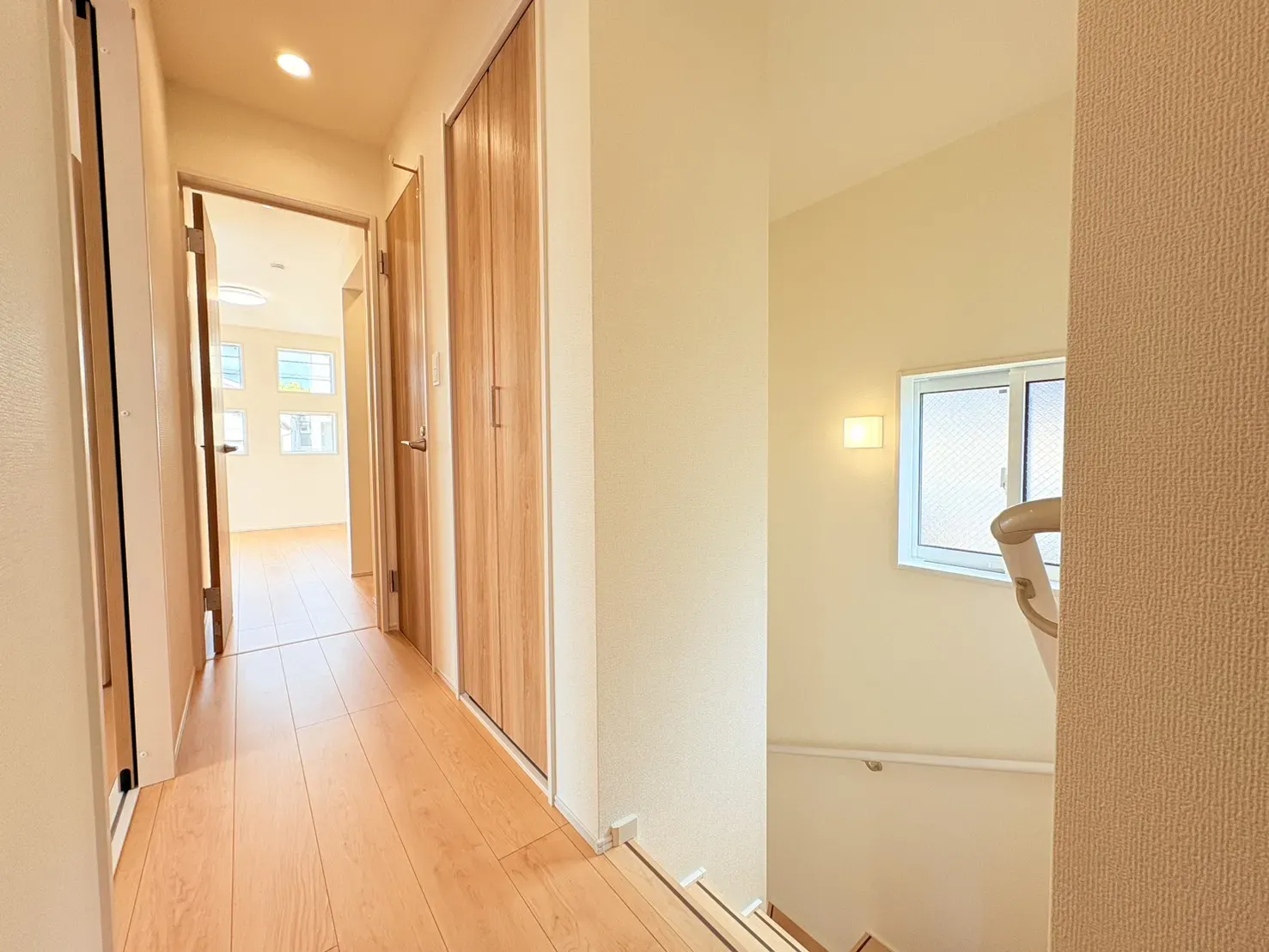 【2階廊下】
