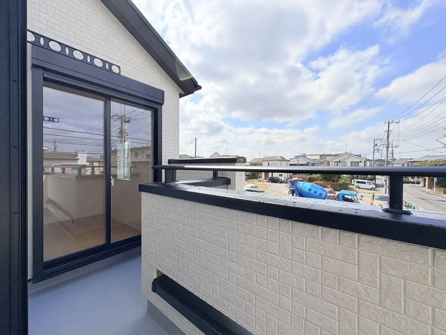 【バルコニー】
