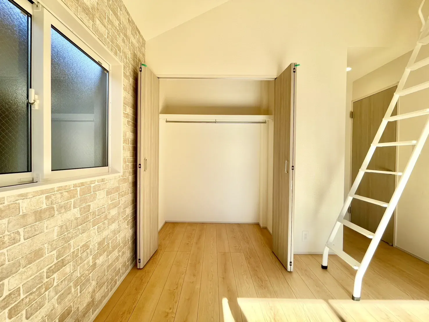 【クローゼット】