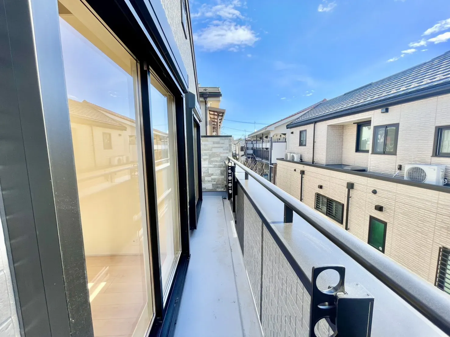 【バルコニー】