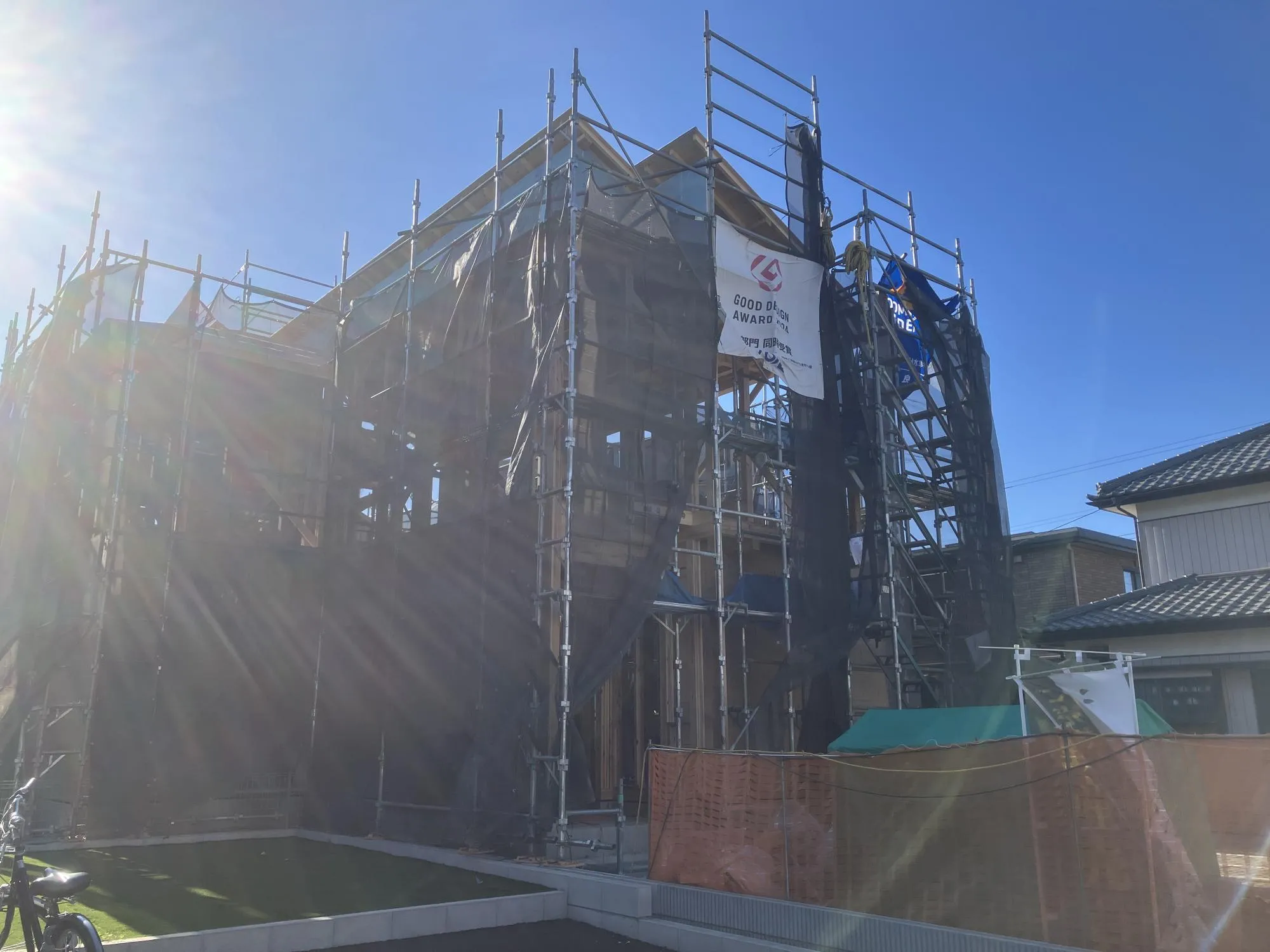 【外観写真】食器洗浄乾燥機や浴室換気乾燥機など、暮らしをサポートする機能的な設備を多数搭載◎南向きの陽当たり良好地♪生活利便性と明るく心地よい住宅環境実現!