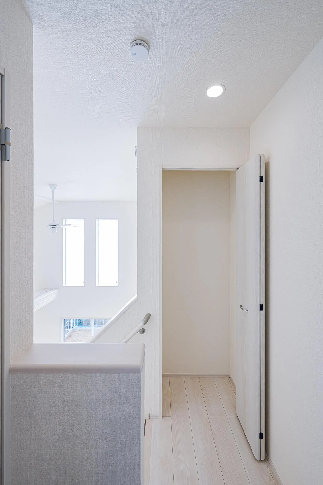 1号棟:2階すぐの収納庫