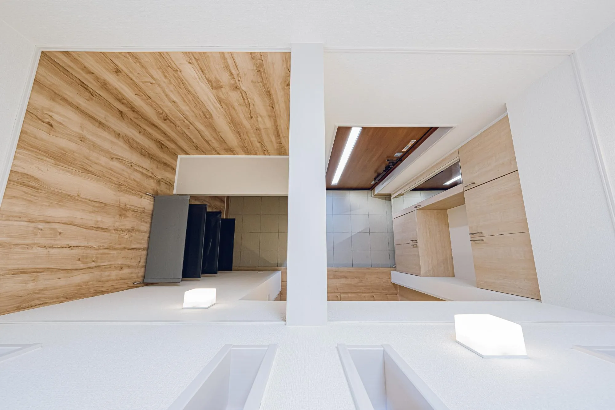 2号棟:玄関上部吹き抜け