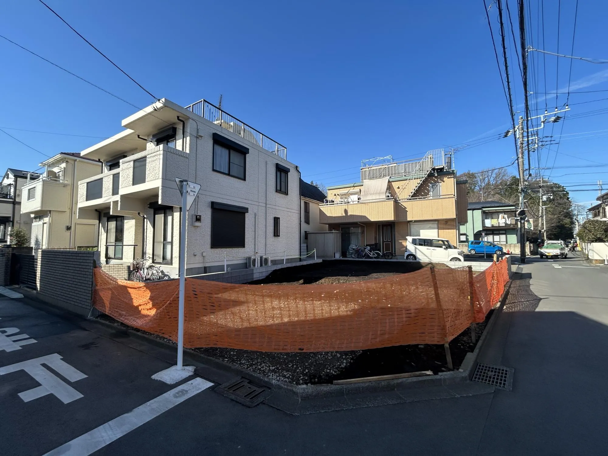 小田急電鉄小田原線,小田急電鉄江ノ島線 相模大野駅まで徒歩28分
横浜線 古淵駅まで徒歩24分