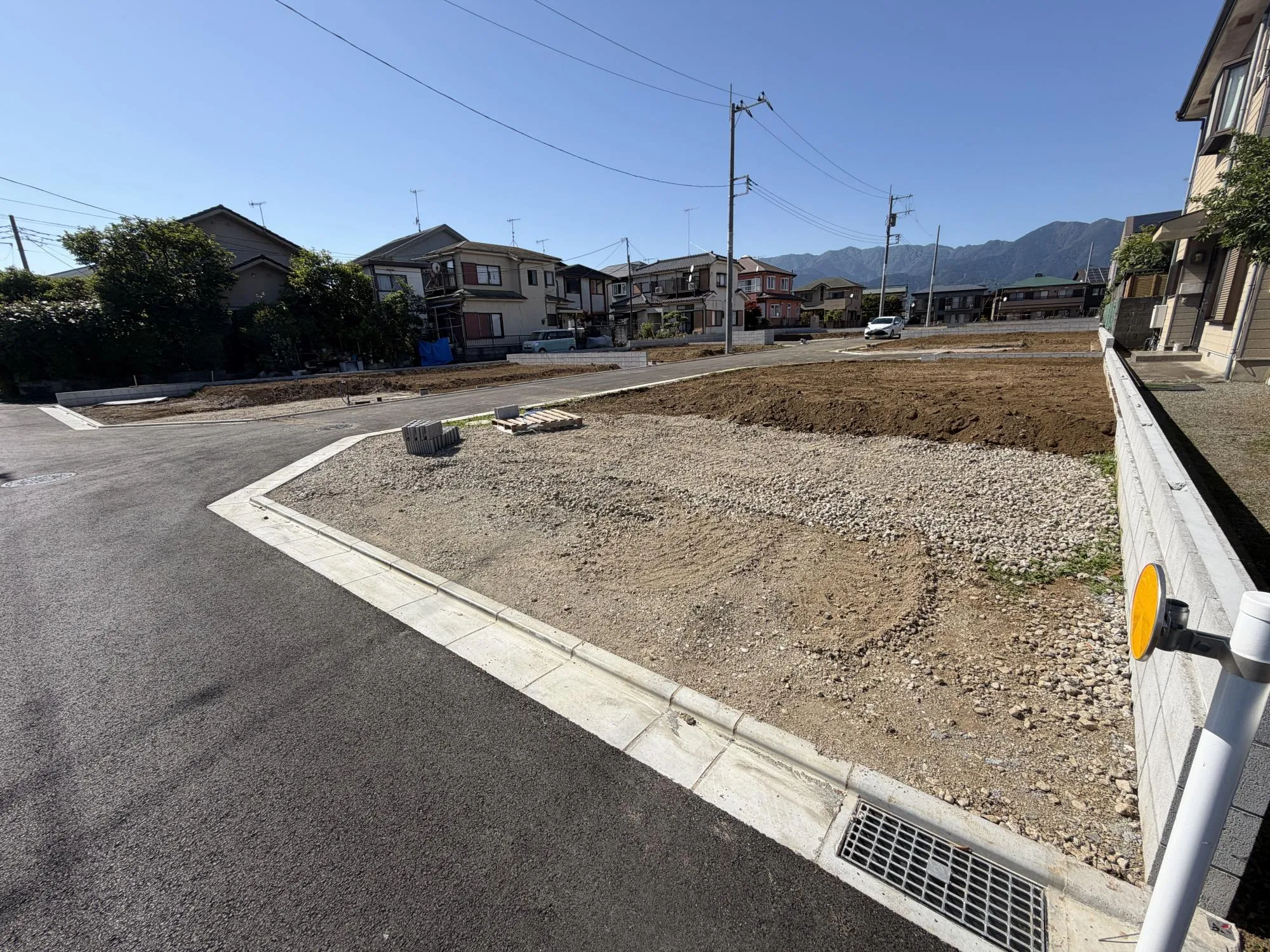 販売現地