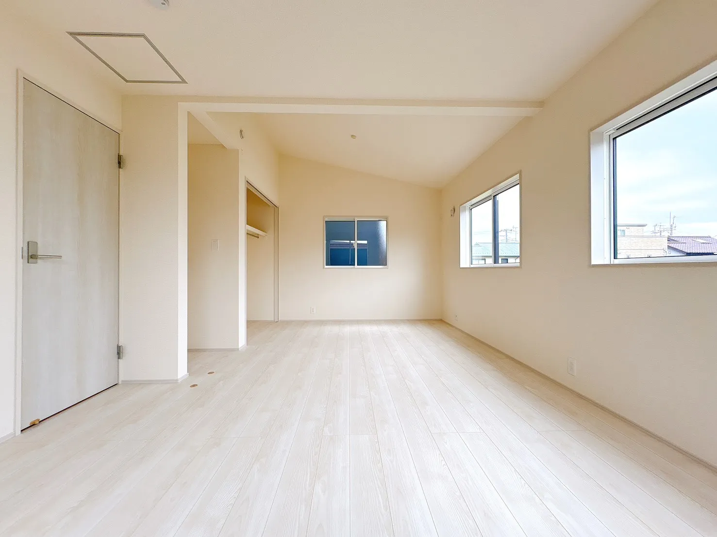 【洋室(12.0帖)】将来こども部屋として1部屋を2つの部屋にアレンジできるフレキシブルルーム(12帖)※将来2部屋として利用の場合、間仕切壁工事は有償となります。