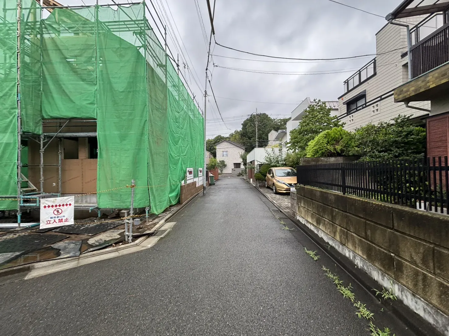 北側前面道路