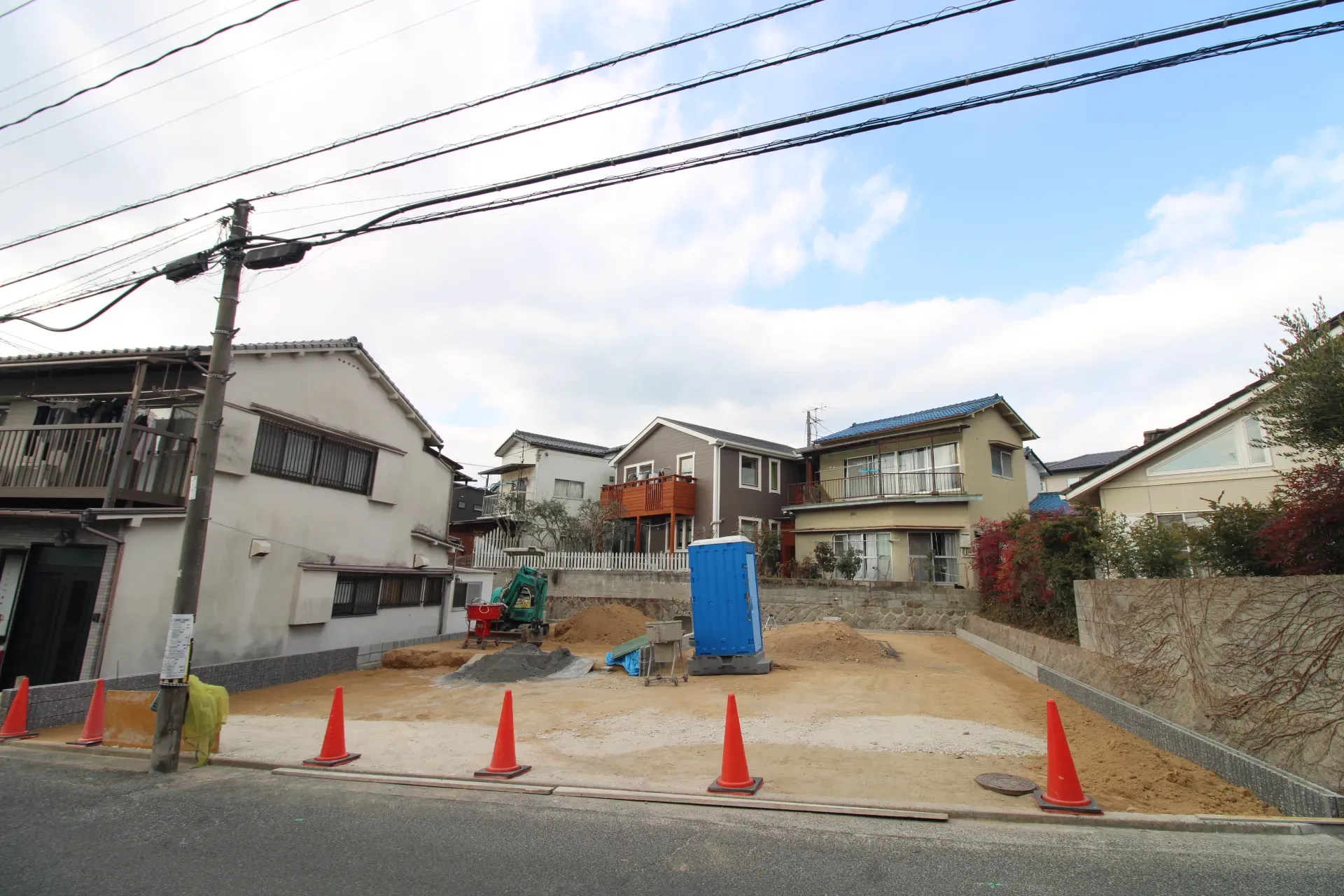 前面道路から見た宅地