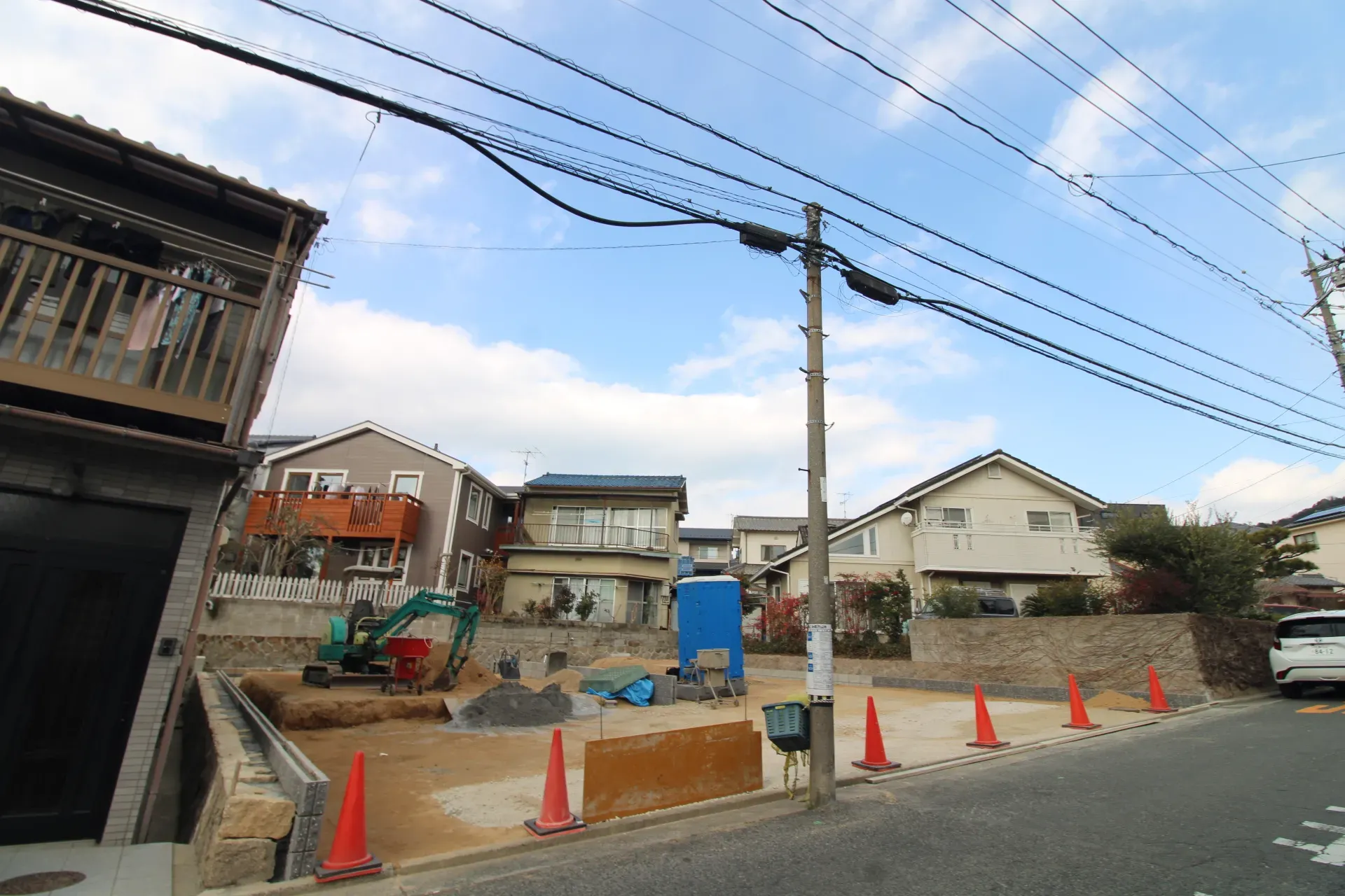 前面道路から見た宅地