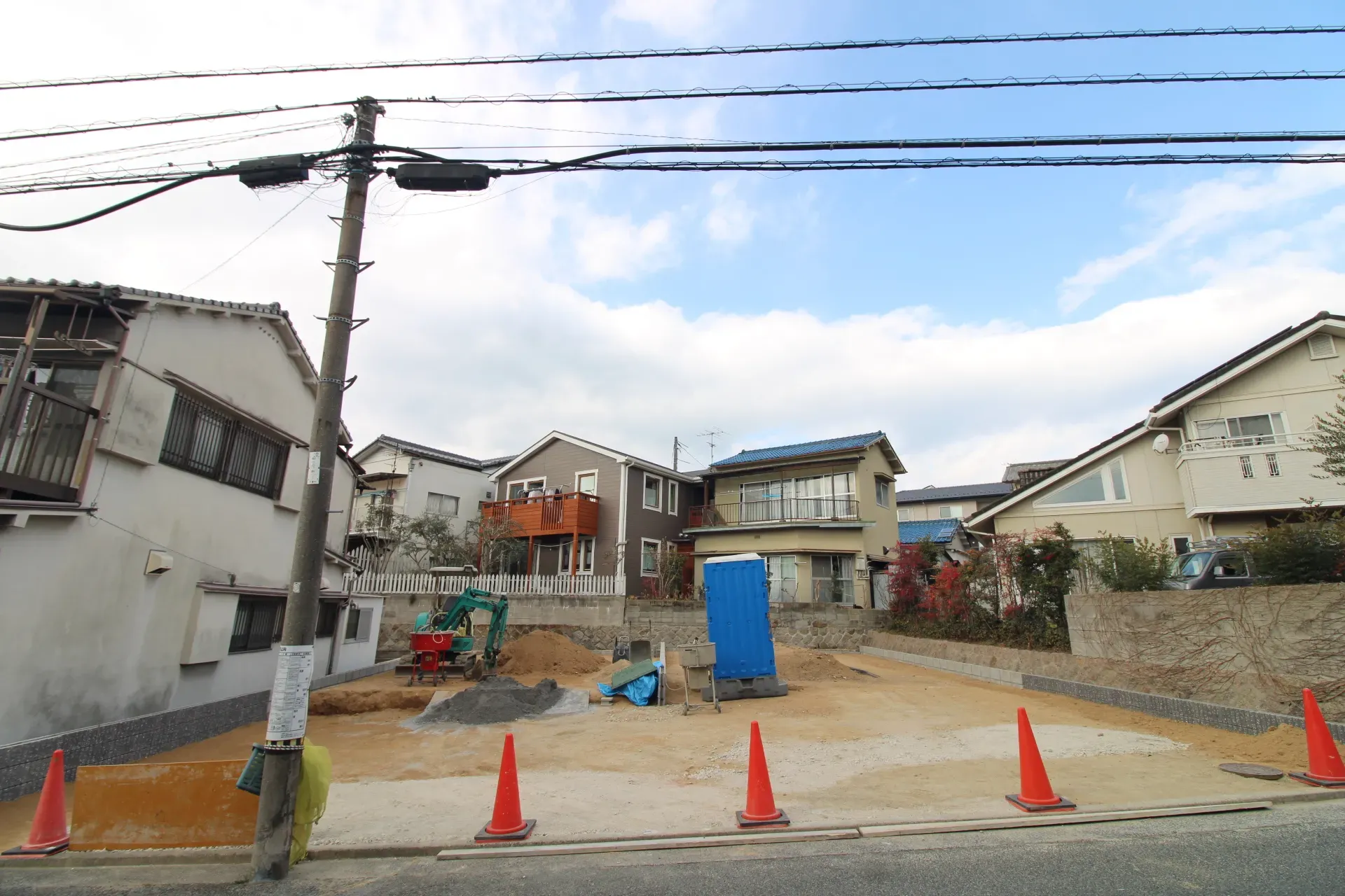 前面道路から見た宅地