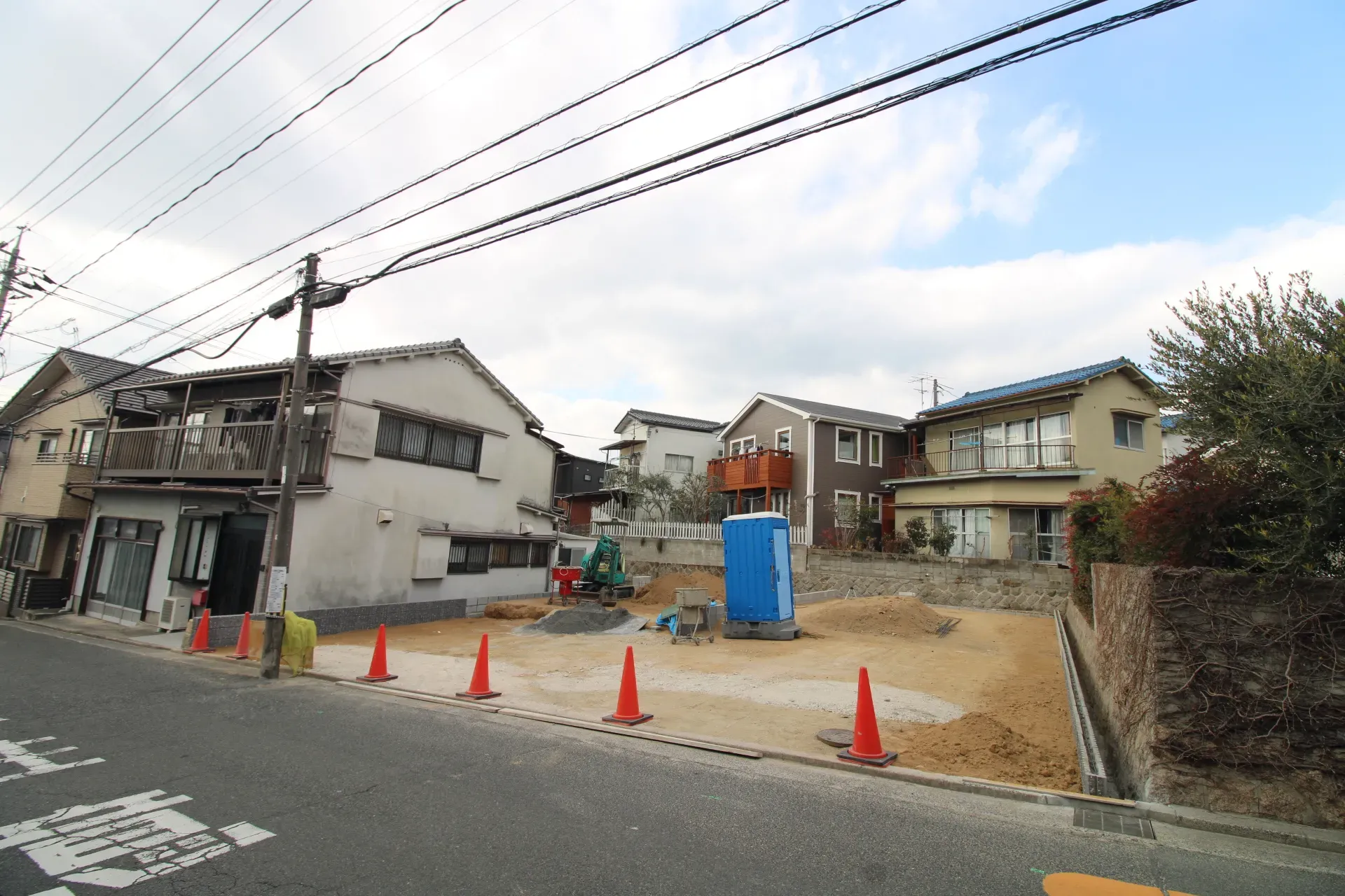 前面道路から見た宅地