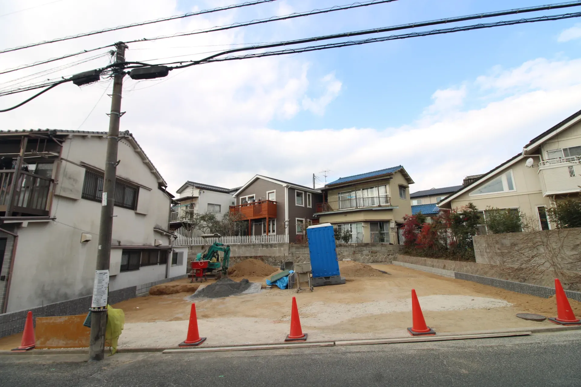 前面道路から見た宅地
