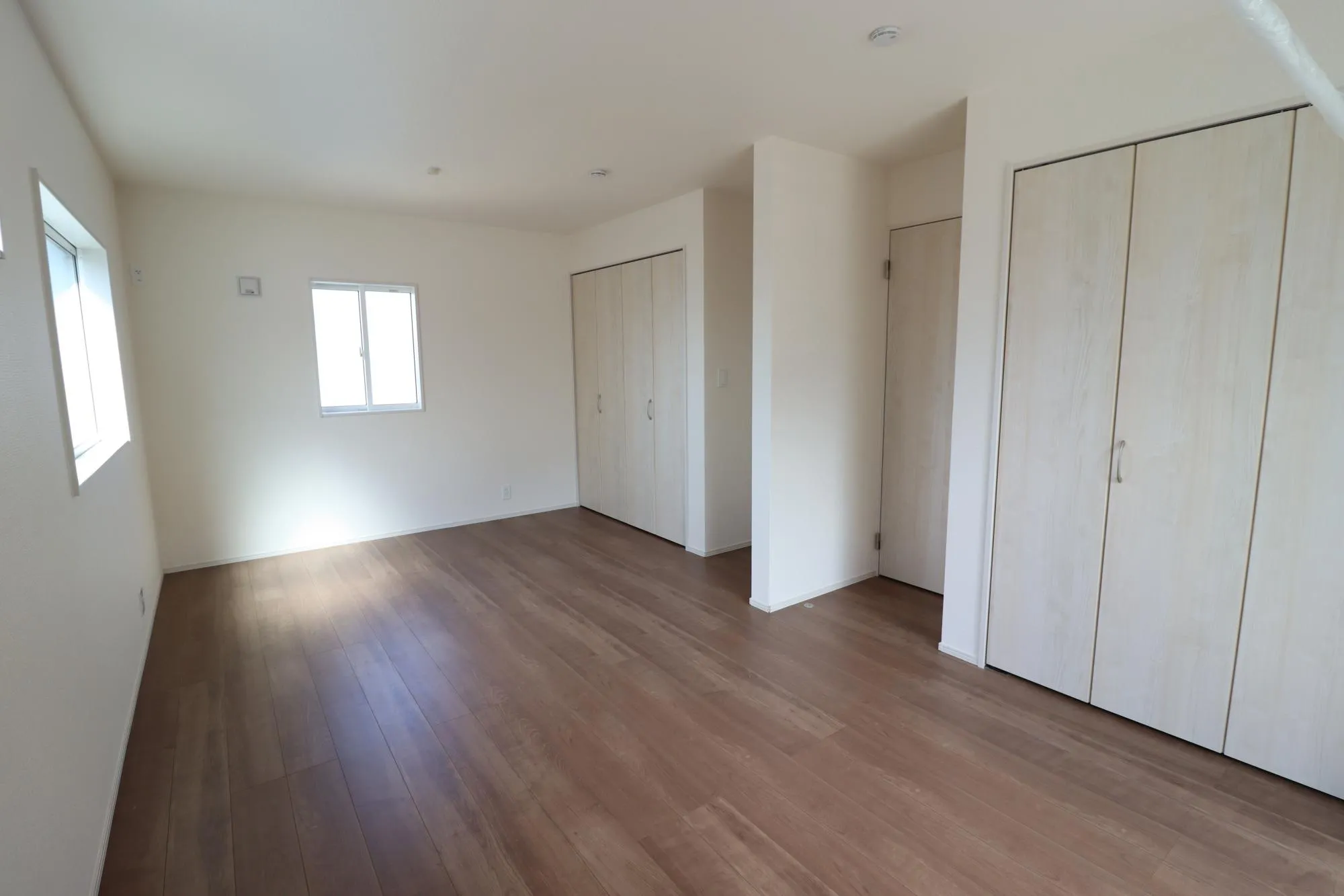 【2階洋室(10.0帖)】