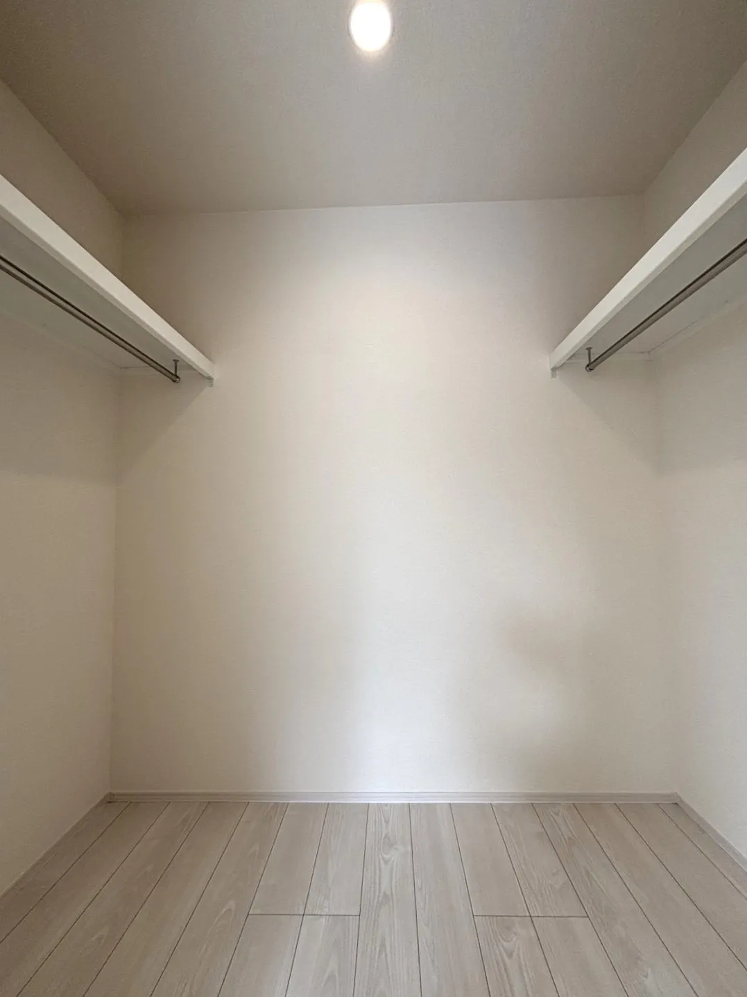 洋室(7.875帖)　ウォークインクローゼット