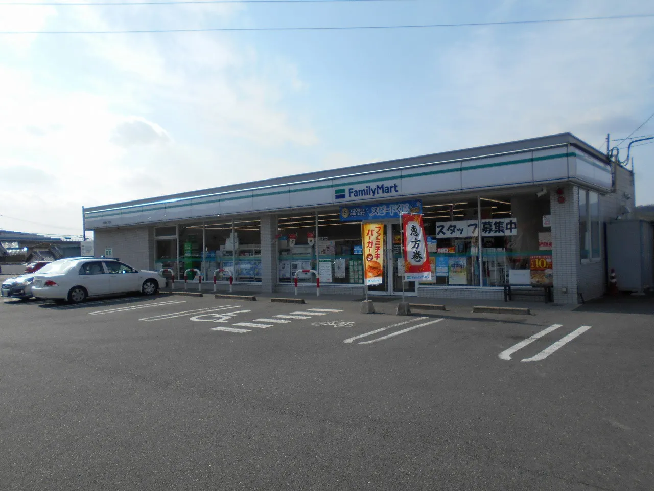 ファミリーマート奈良藤ノ木台店