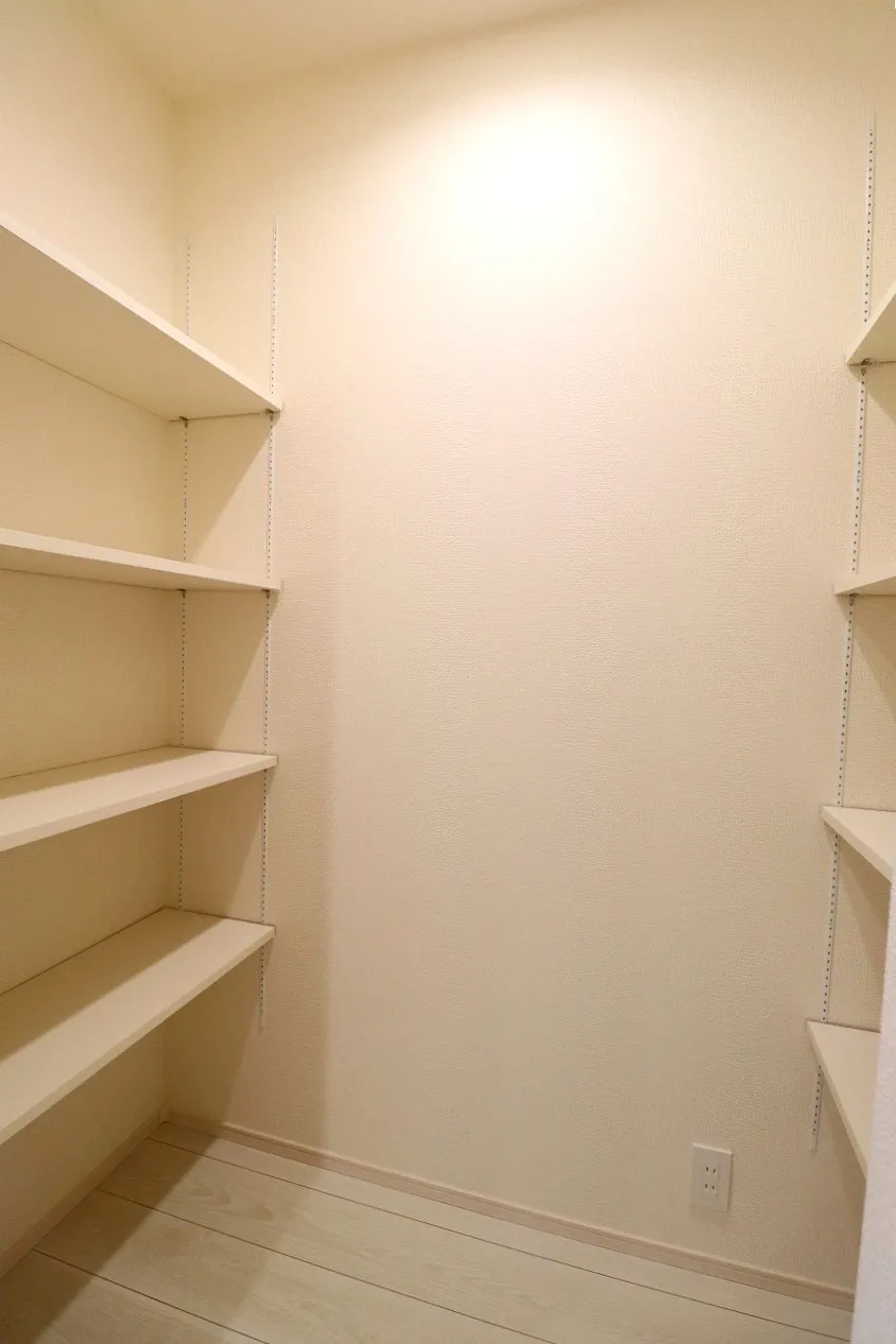 【パントリー】