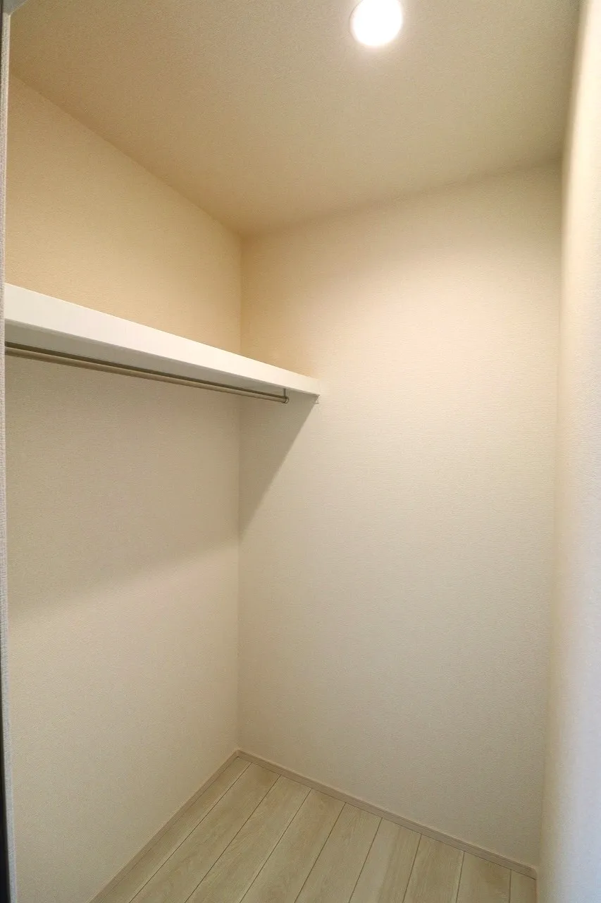 【ウォークインクローゼット】