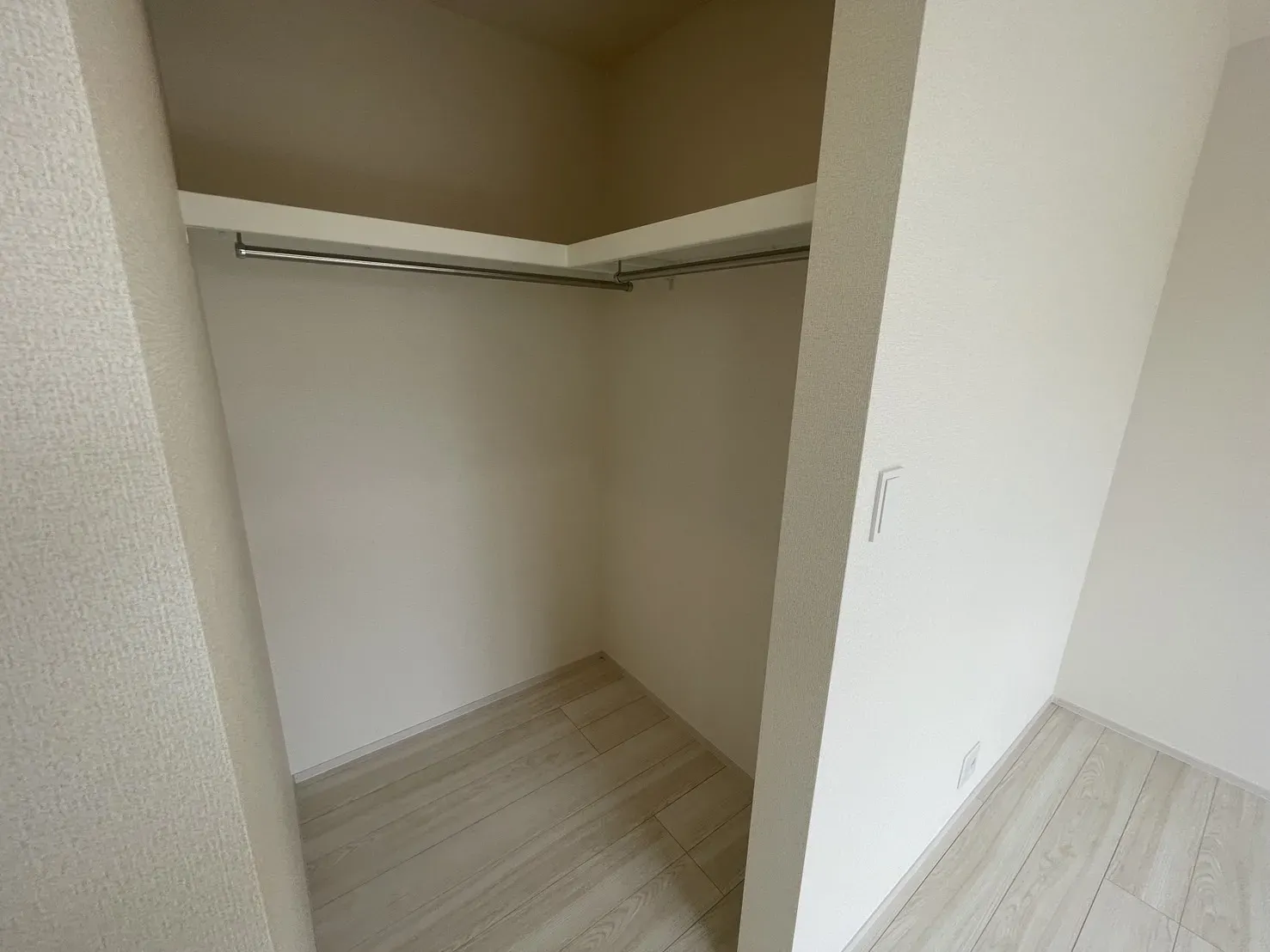 【ウォークインクローゼット】
2階の全ての洋室にウォークインクローゼットがついています!