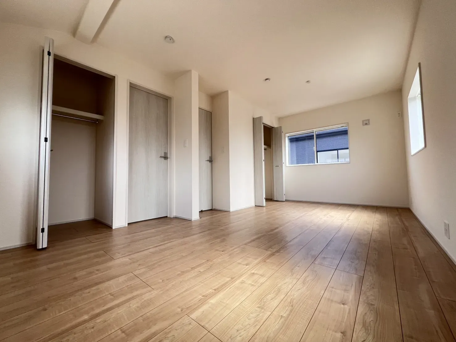 【5.25帖×4.375帖寝室】