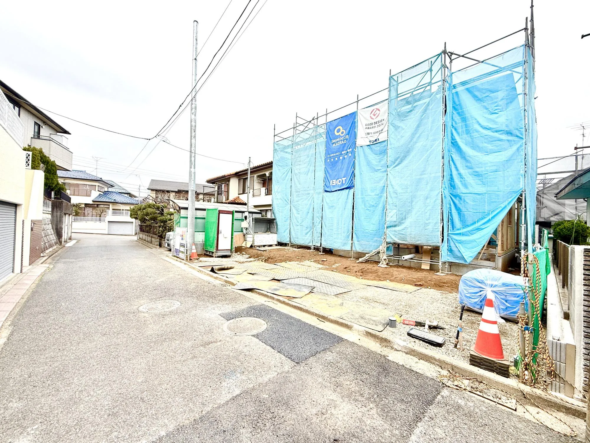 前面道路含む現地写真