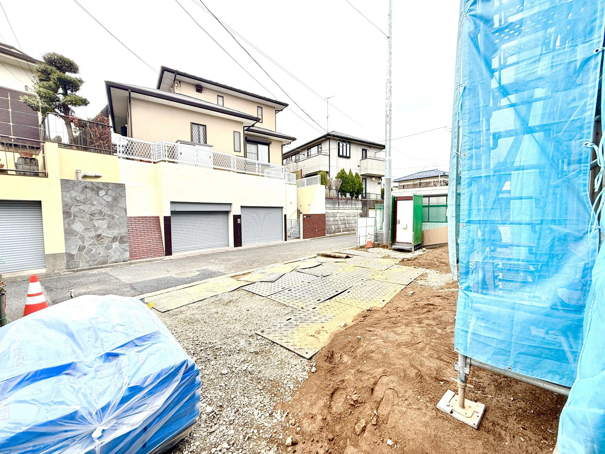 前面道路含む現地写真