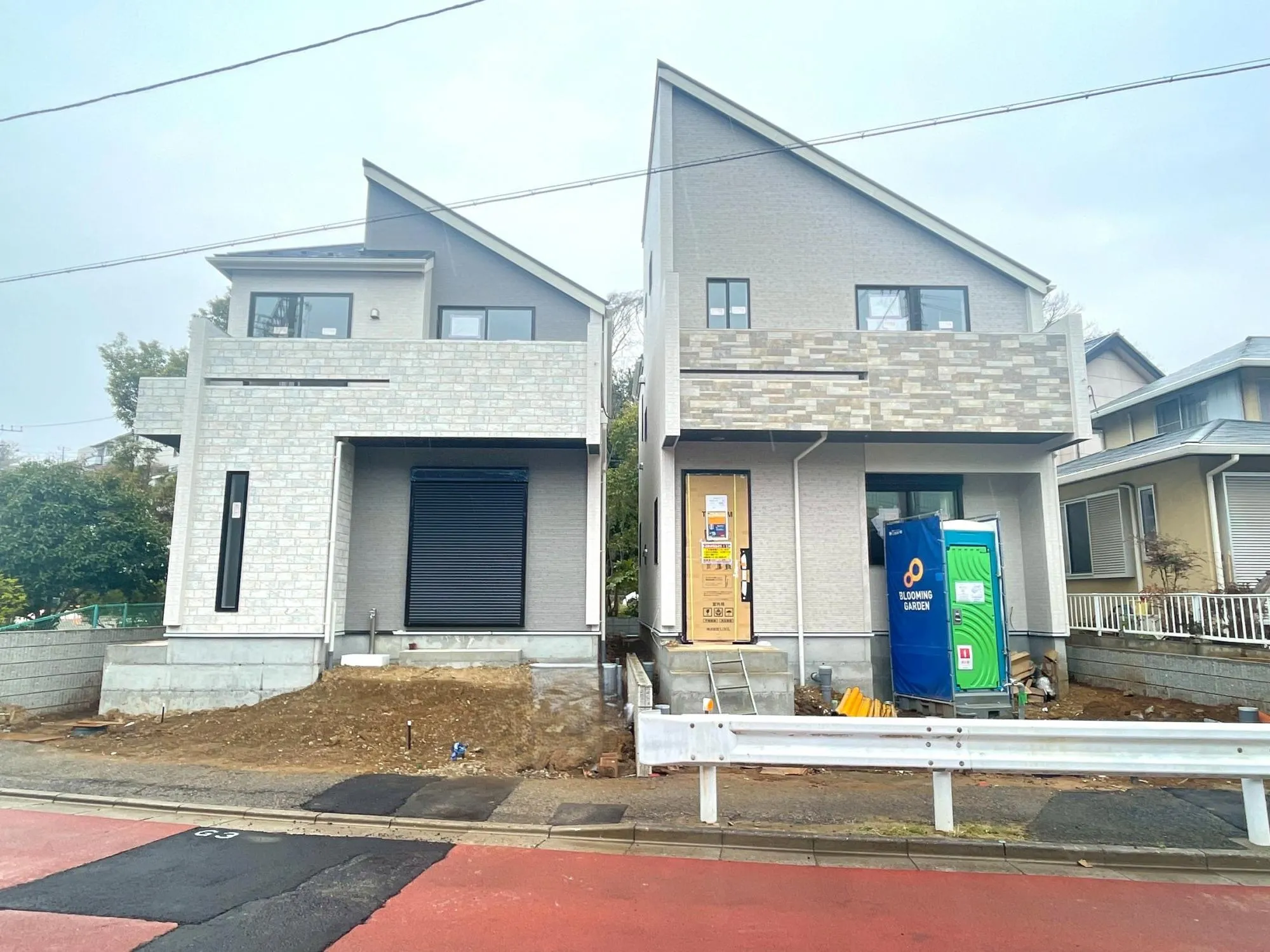 左から1号棟、2号棟