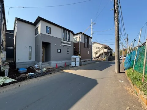 左から2号棟、1号棟