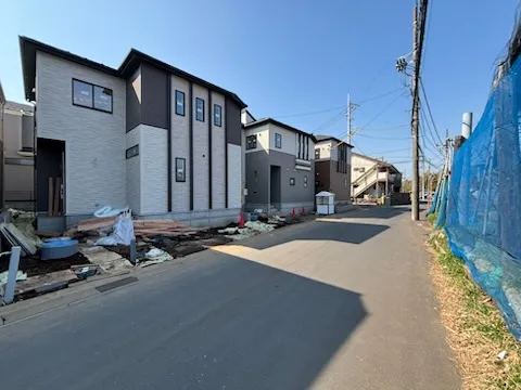 左から3号棟、2号棟、1号棟