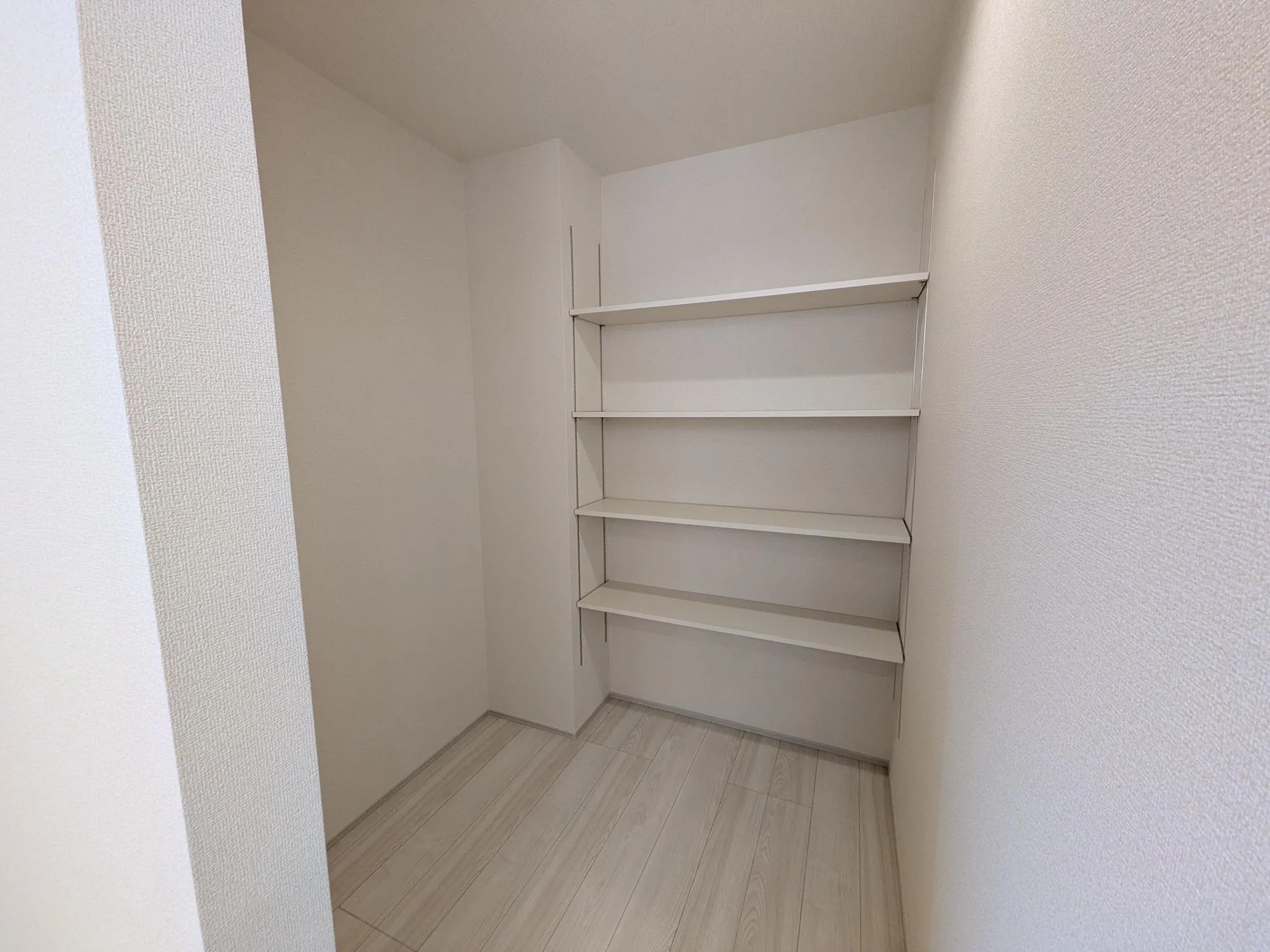 7号棟:パントリー