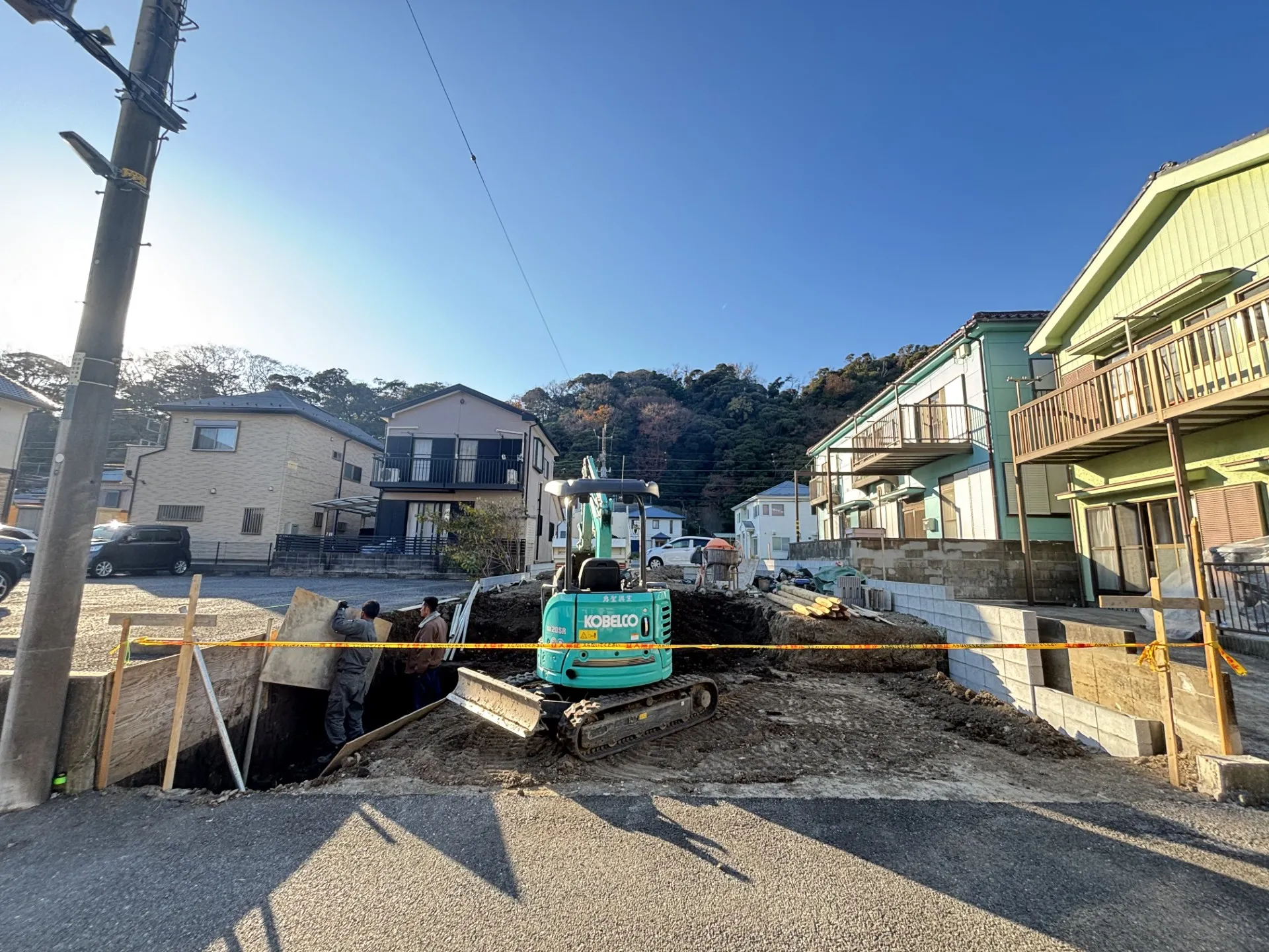【前面道路含む現地写真】
2号棟