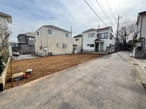 前面道路含む現地土地写真