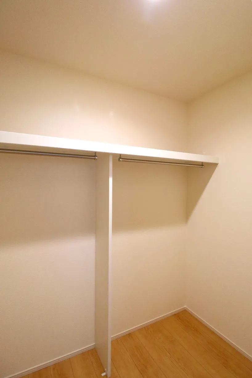 【2号棟ウォークインクローゼット】