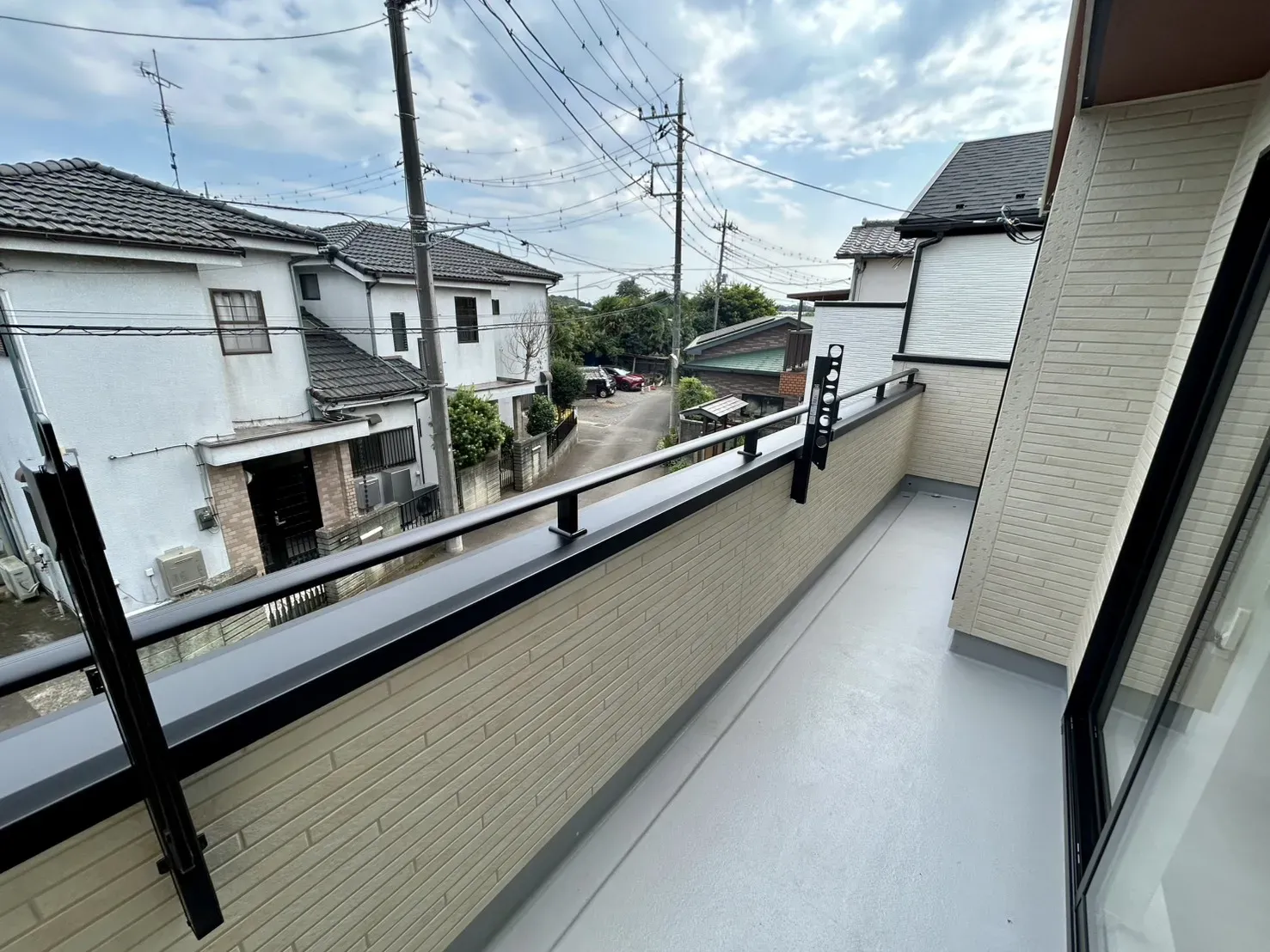 【1号棟】物干し付きのバルコニー