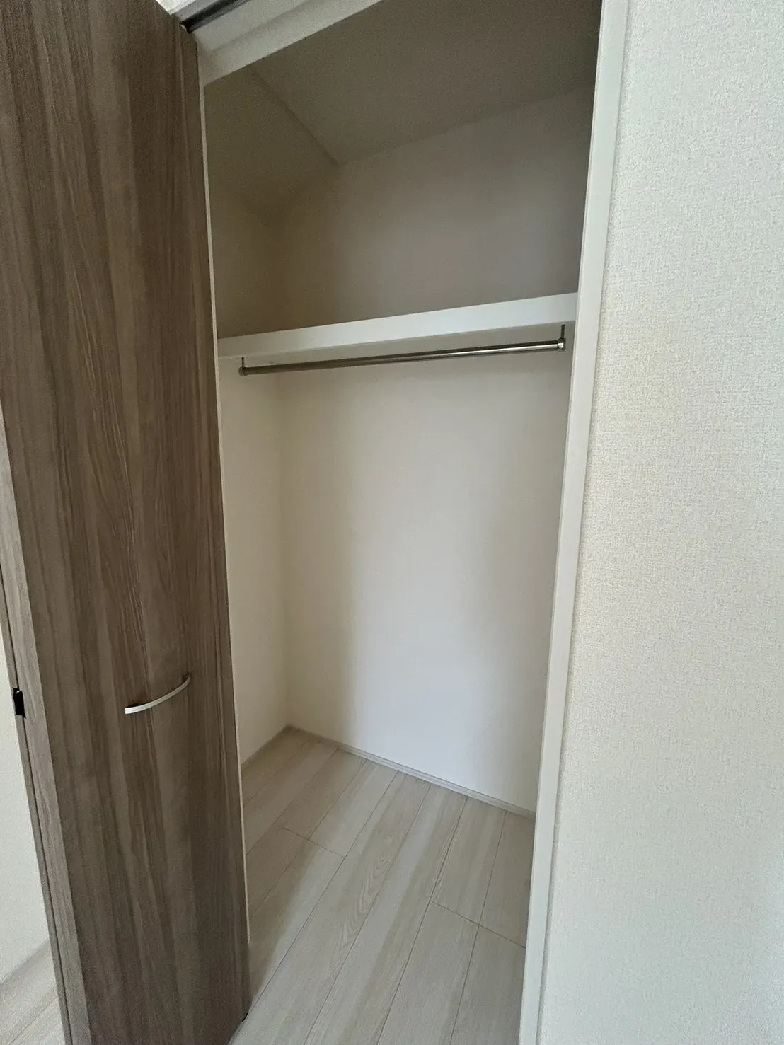 6.75帖の洋室のクローゼット