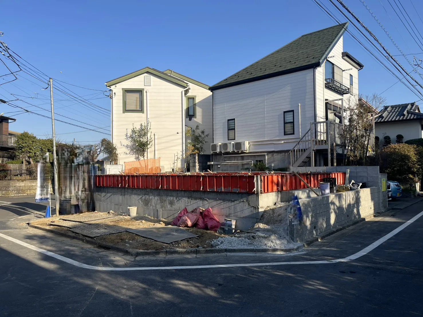 南西側から撮影