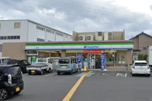 ファミリーマート入間あずま町店