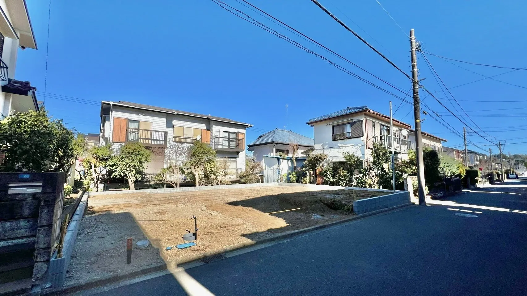 当社売主!
販売開始致しました♪
完成物件で仕様等のご案内も可能です。