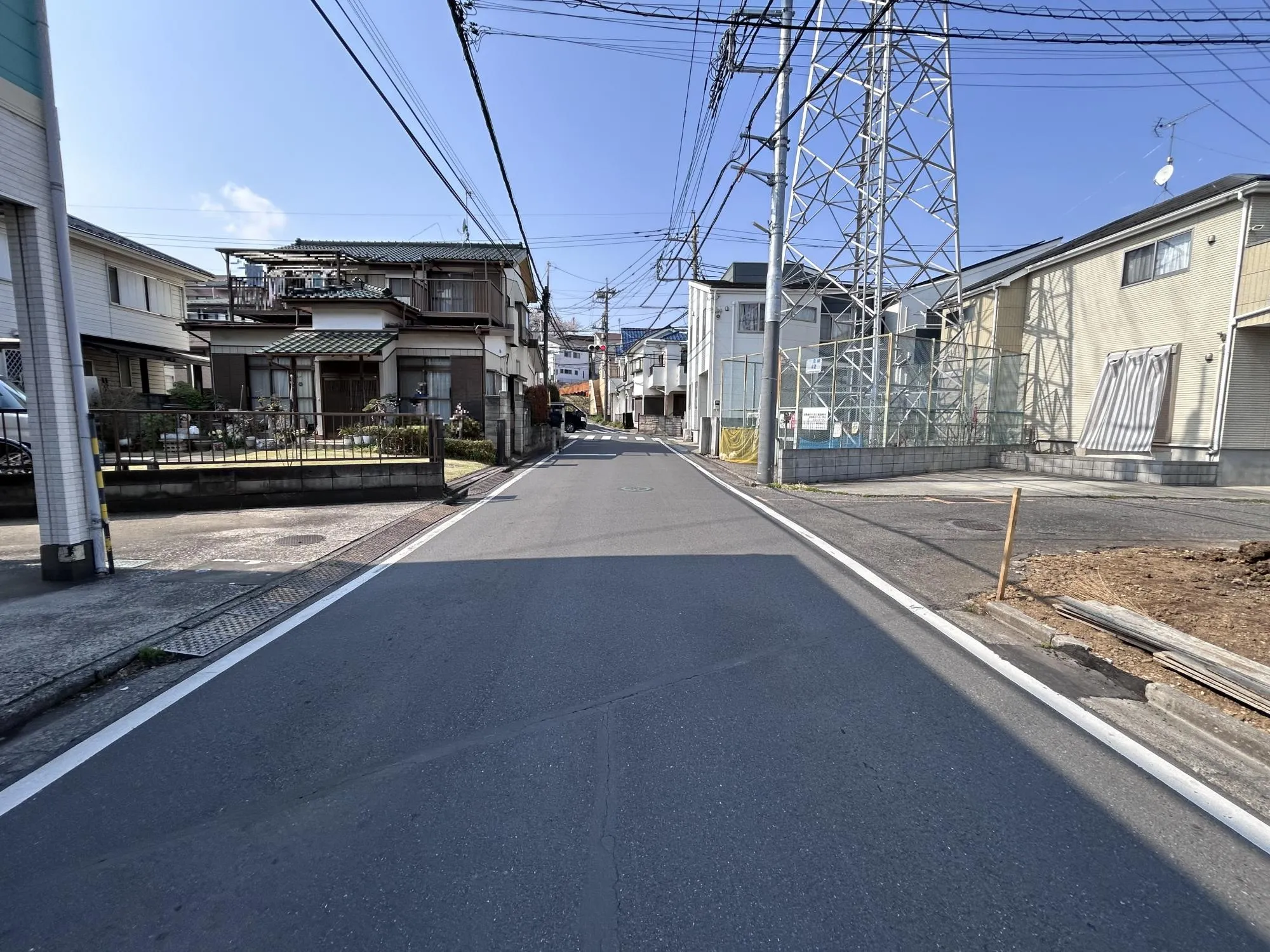 【前面道路 / 約5.9m】