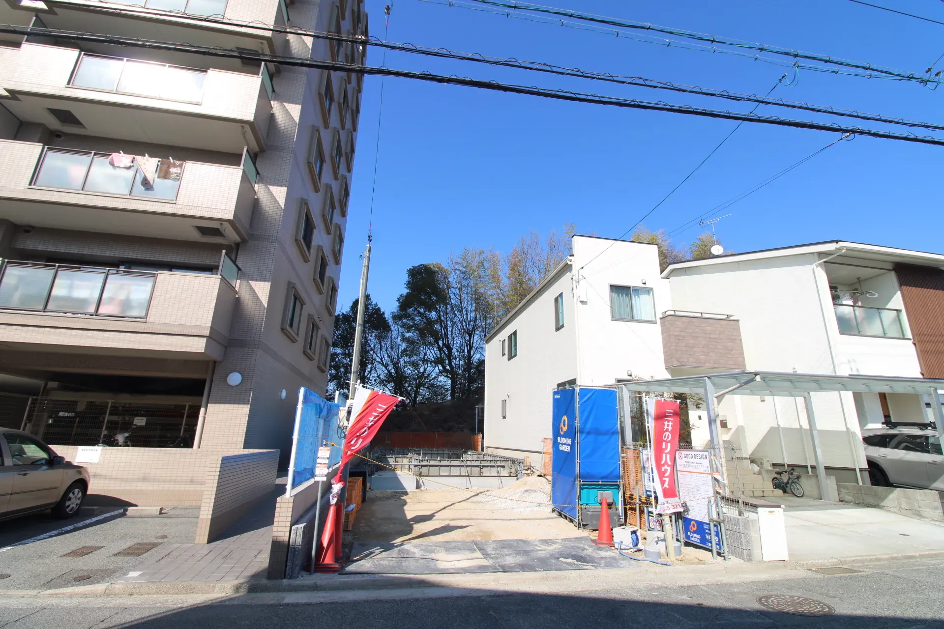 前面道路から見た宅地