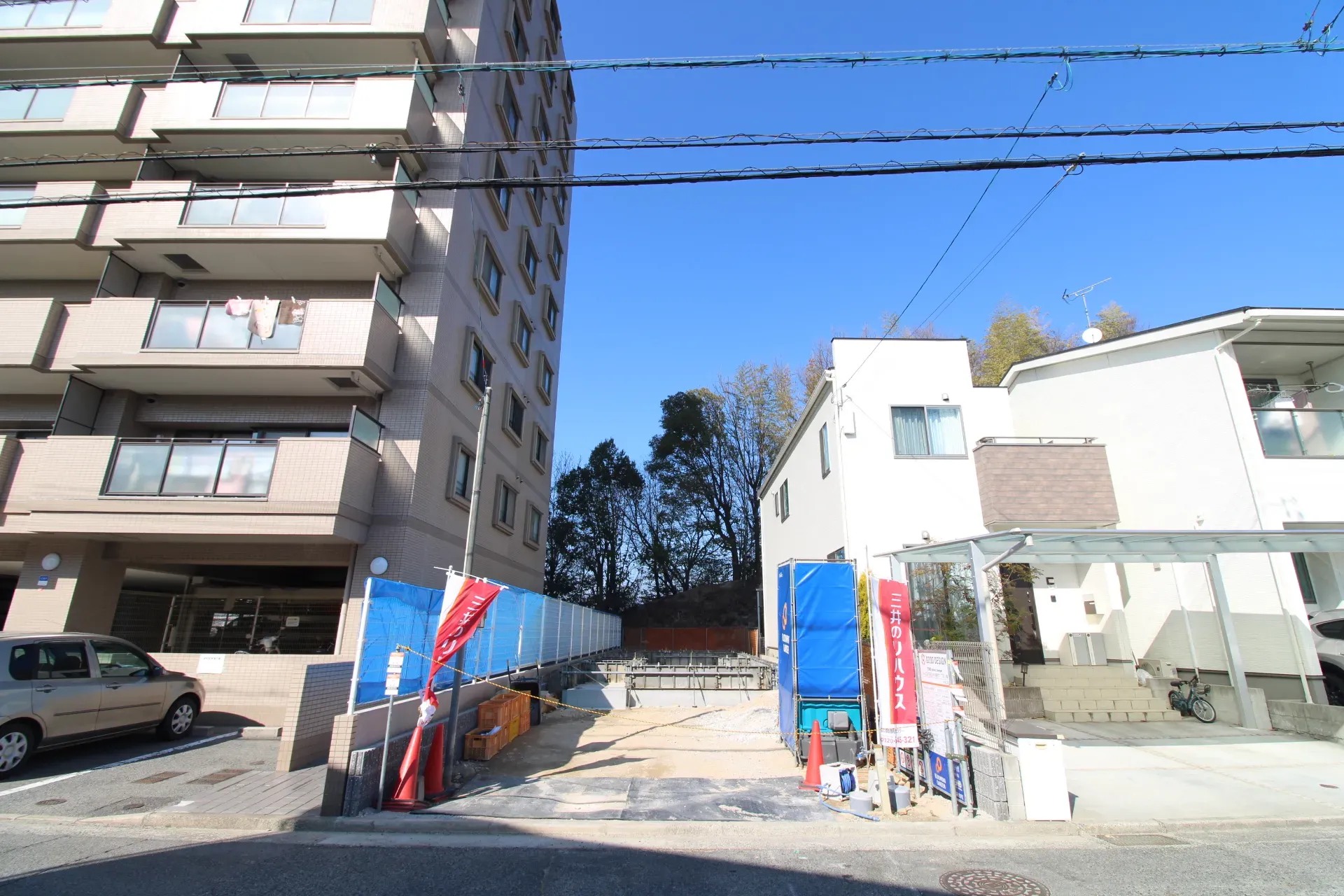 前面道路から見た宅地