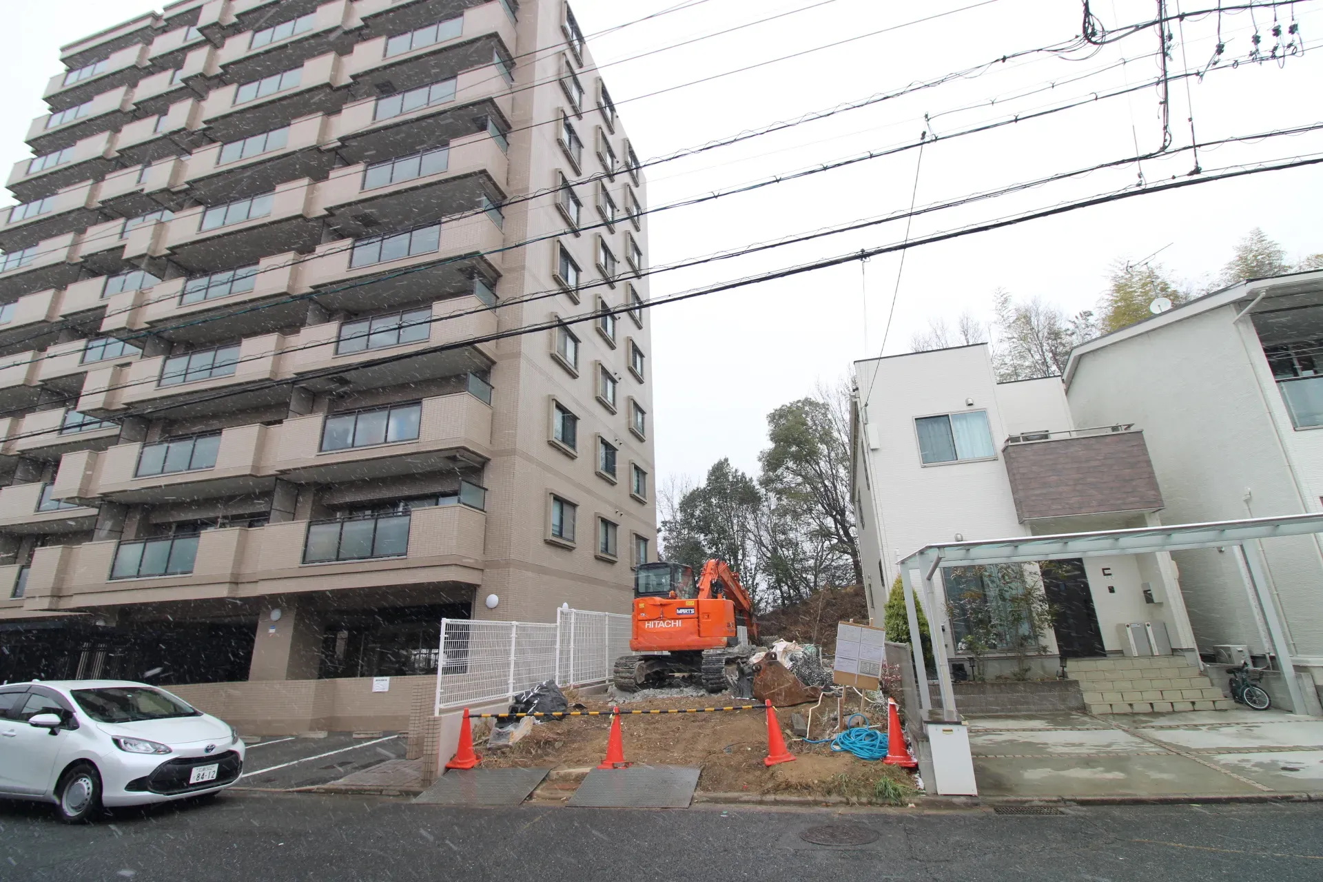 前面道路から見た宅地