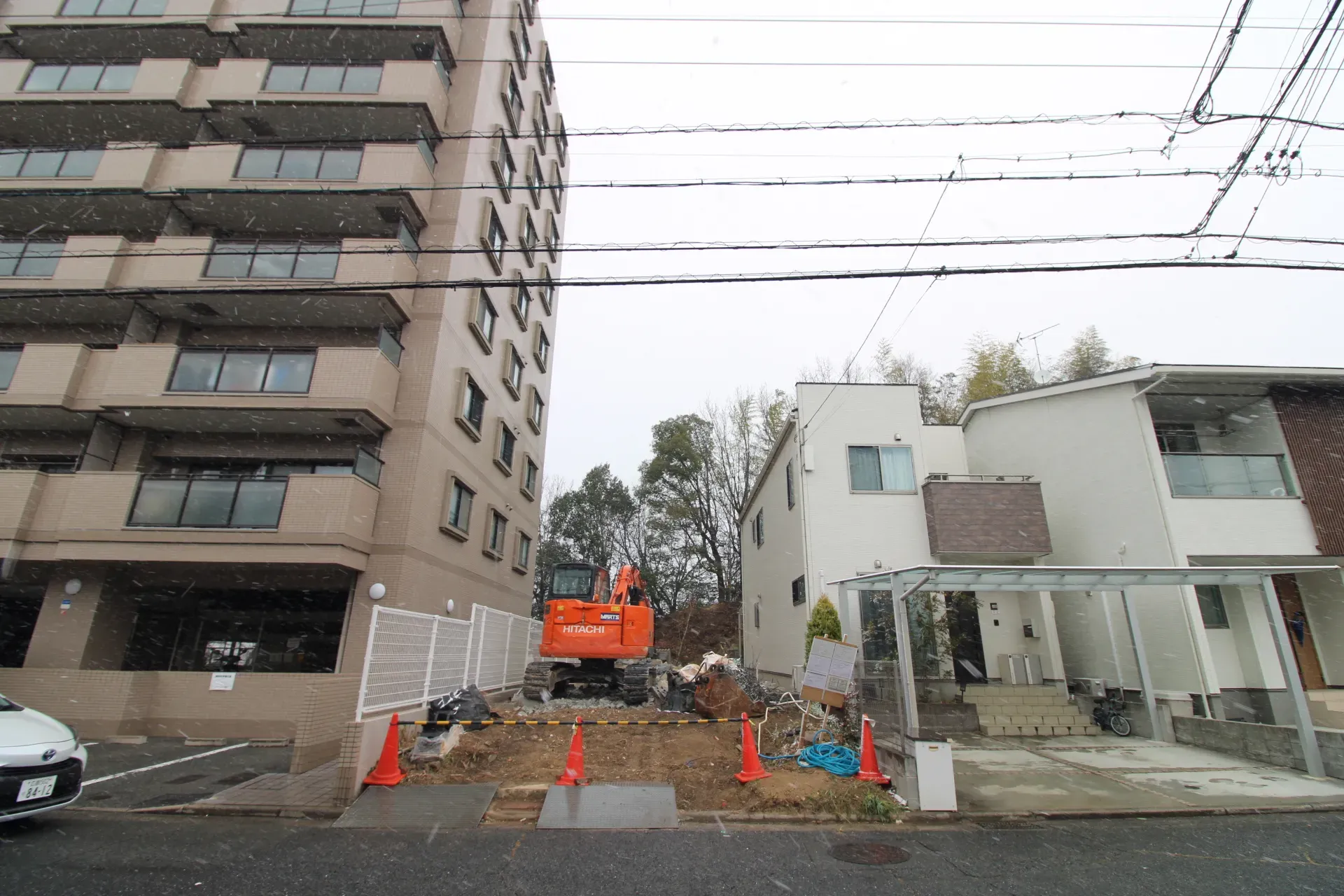前面道路から見た宅地