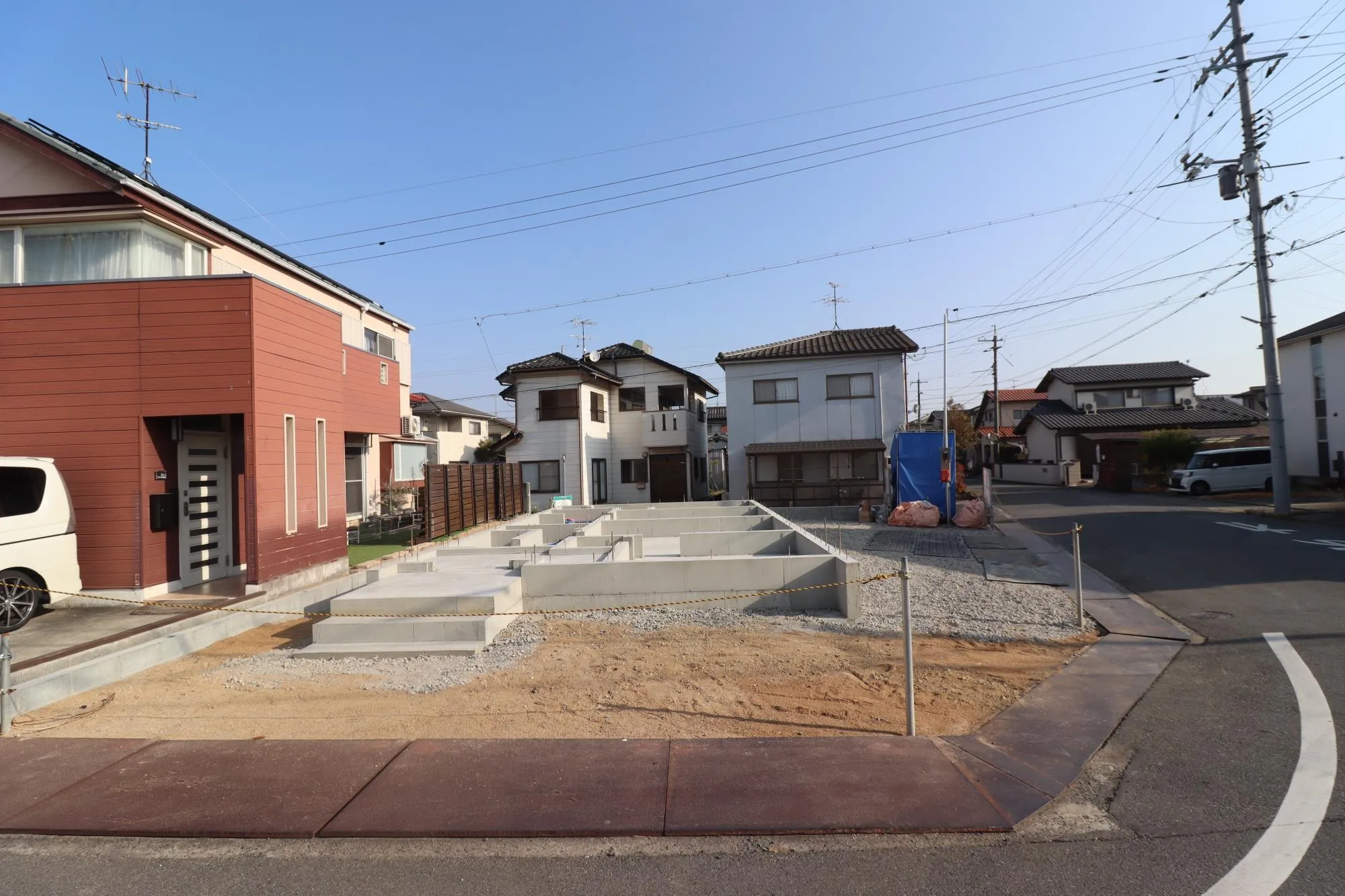 【現地写真(基礎工事完了)】