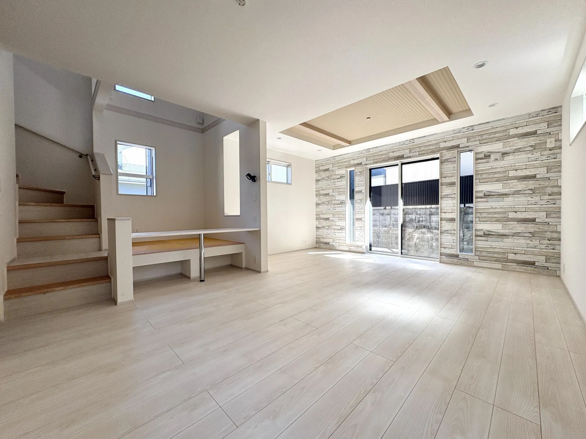 【1号棟/マルチスキップ含むLDK(20.5帖)】